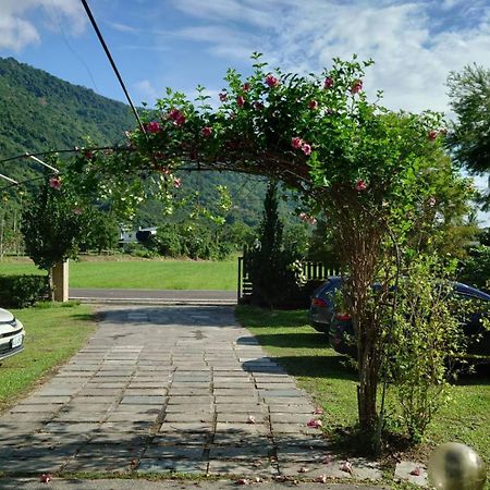 Shan Bian 52 Homestay Fengshan  Eksteriør billede